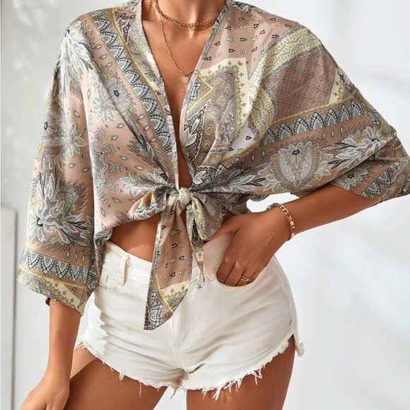 Detail blouse - Picture 2 of 2